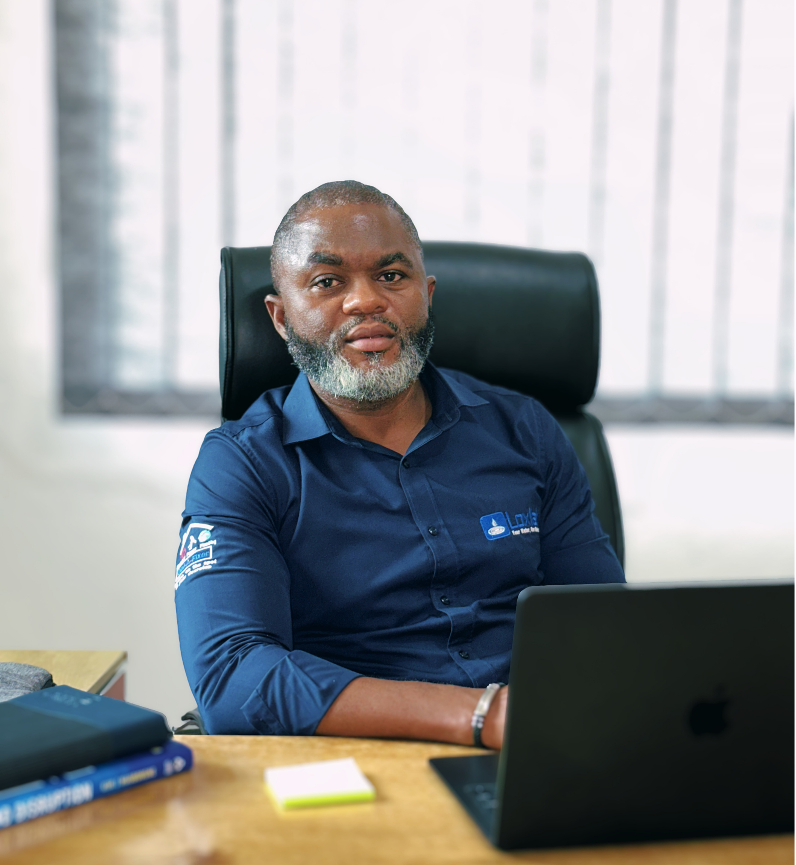 kabwe-mandona-is-ceo-of-loxlak